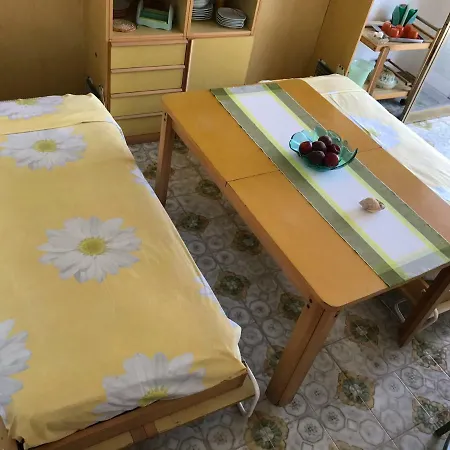 Delia Apartment